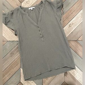 Madewell gauzy blouse. XS.